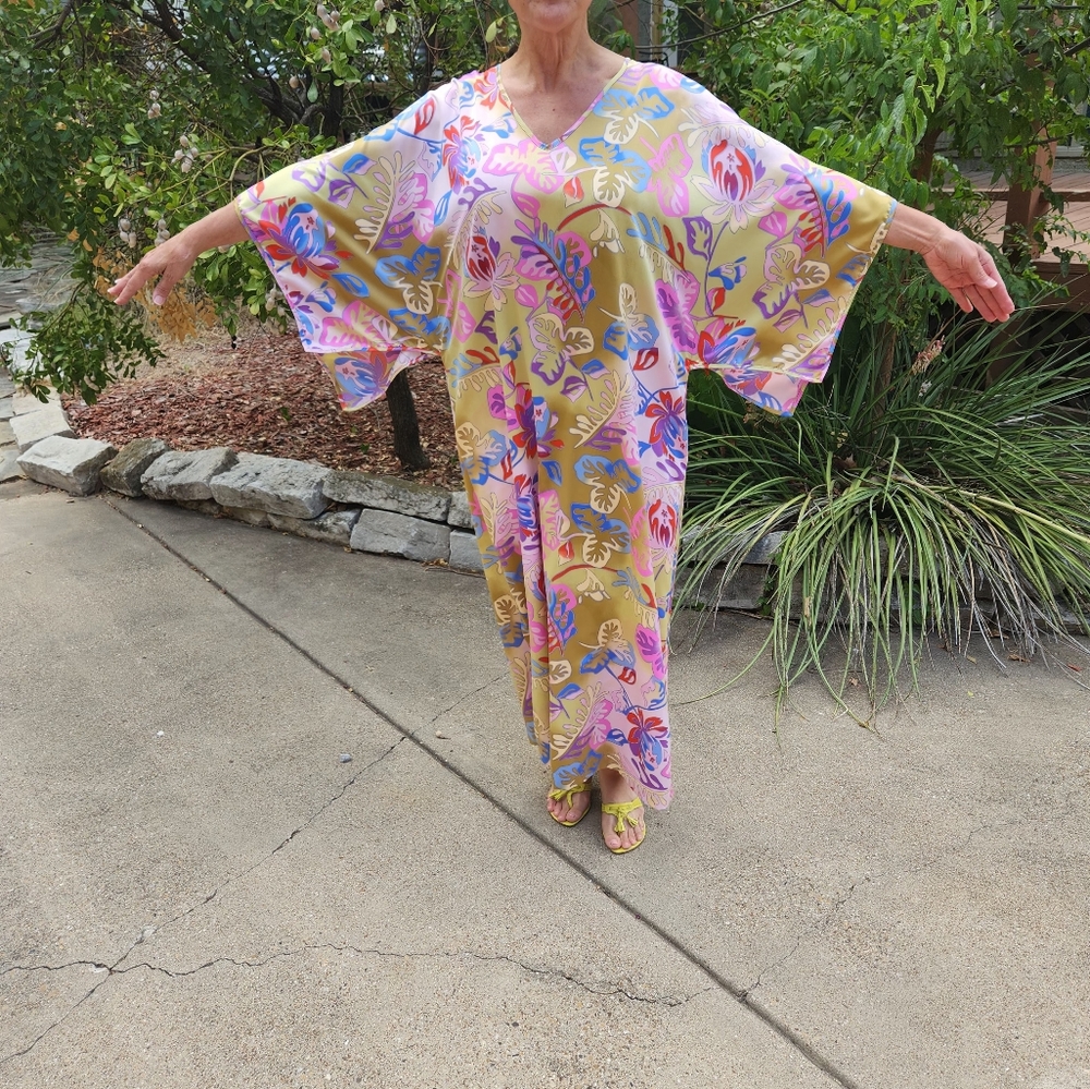 Natori Caftan